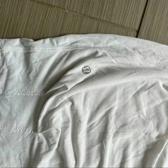 Lululemon top- white - Picture 8 of 10